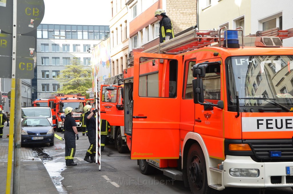 Feuer 2 Koeln Mitte Mauritiuswall P151.JPG